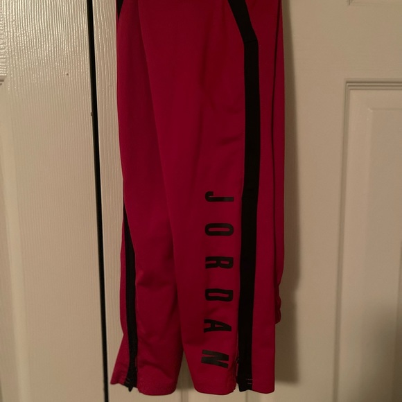 Jordan - Picture 1 of 2